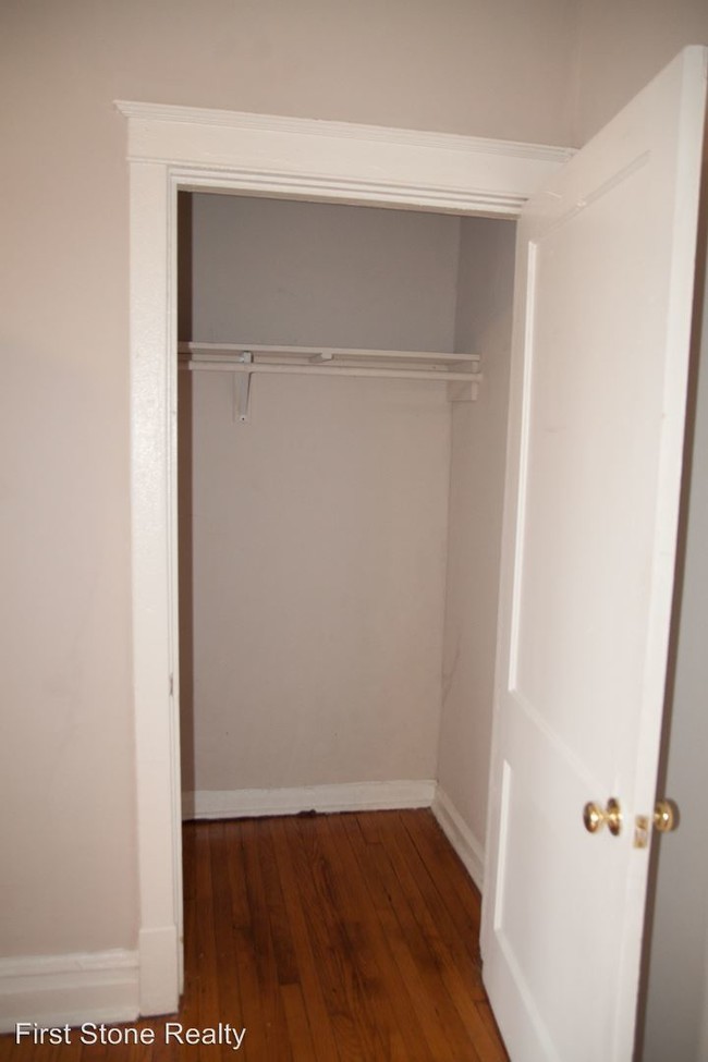 Building Photo - 1 br, 1 bath  - 3954 Grand Ave 3954 Grand  1S