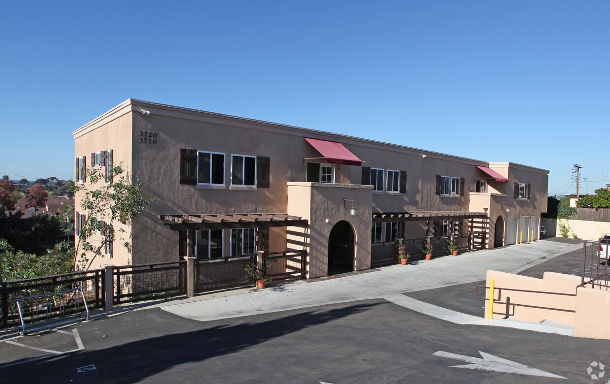 Primary Photo - Loma Vista Apartment Homes