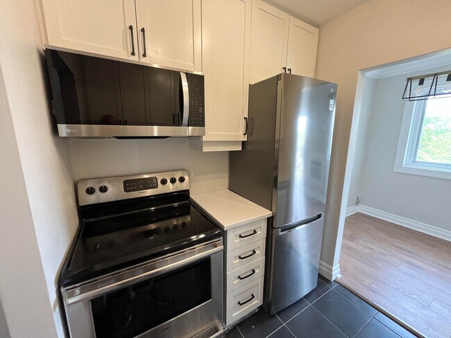 Kitchen - 570 William St