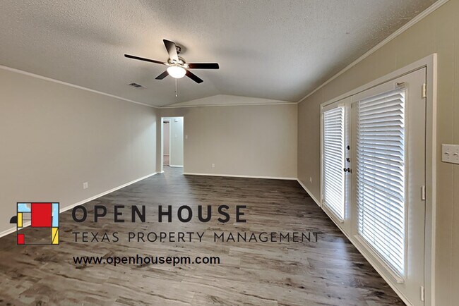 Building Photo - 6016 Ridgecrest Dr, Watauga