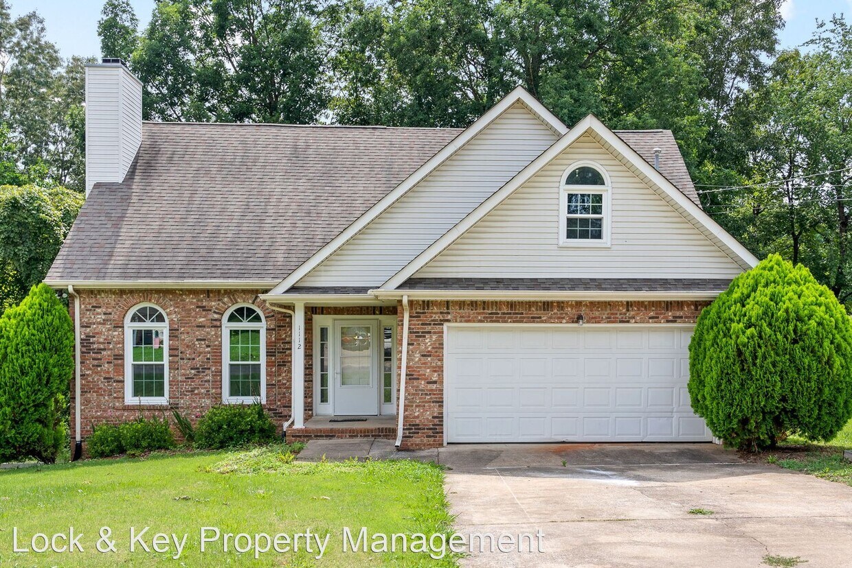 Primary Photo - 3 br, 2.5 bath House - 1112 Rosebrook