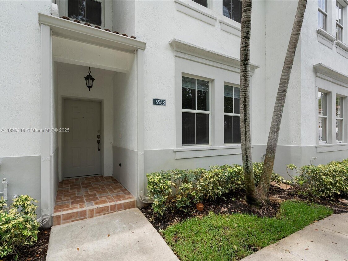 Foto principal - 15568 SW 39th St