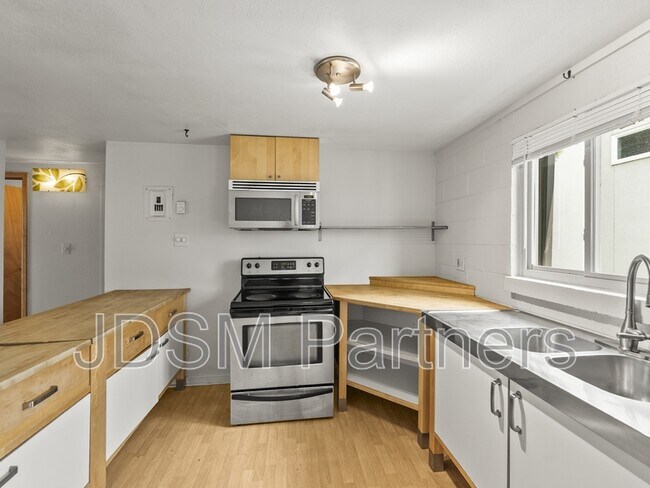 Foto del edificio - 2860 W 32nd Ave