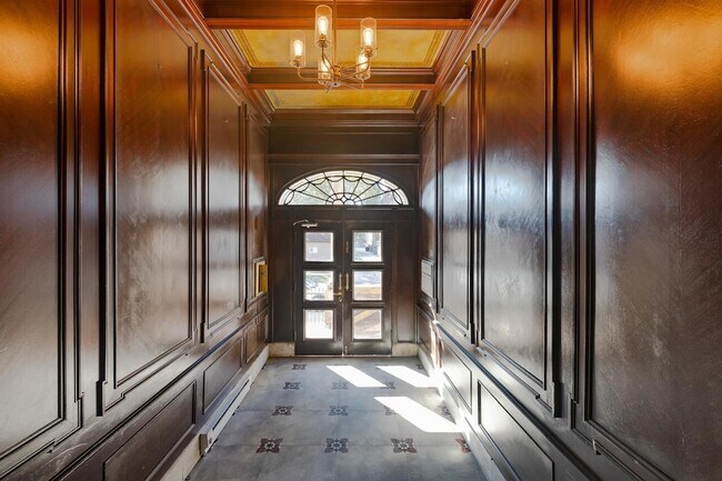 Foto del edificio - 444 E 48th St