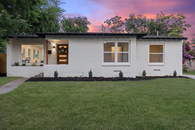 Foto principal - 10230 Newcombe Dr