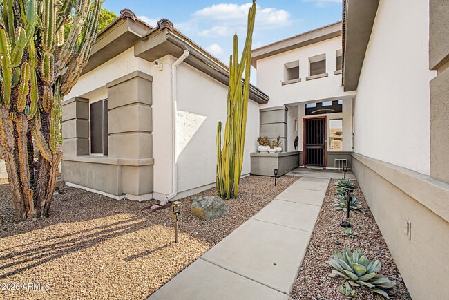 Building Photo - 2725 S Sierra St