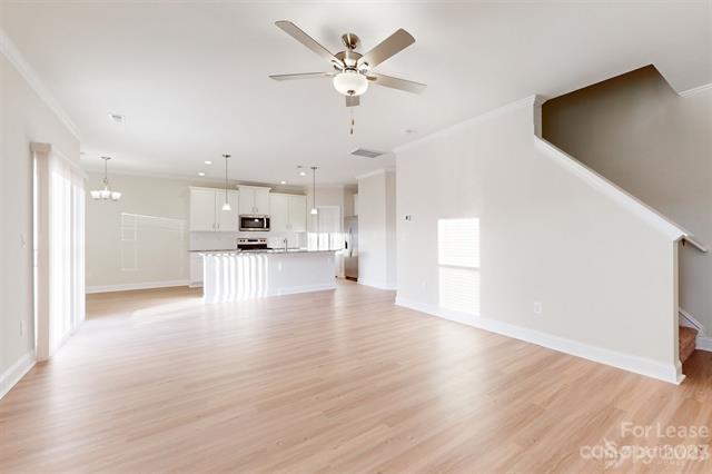 Building Photo - 208 Susannah St