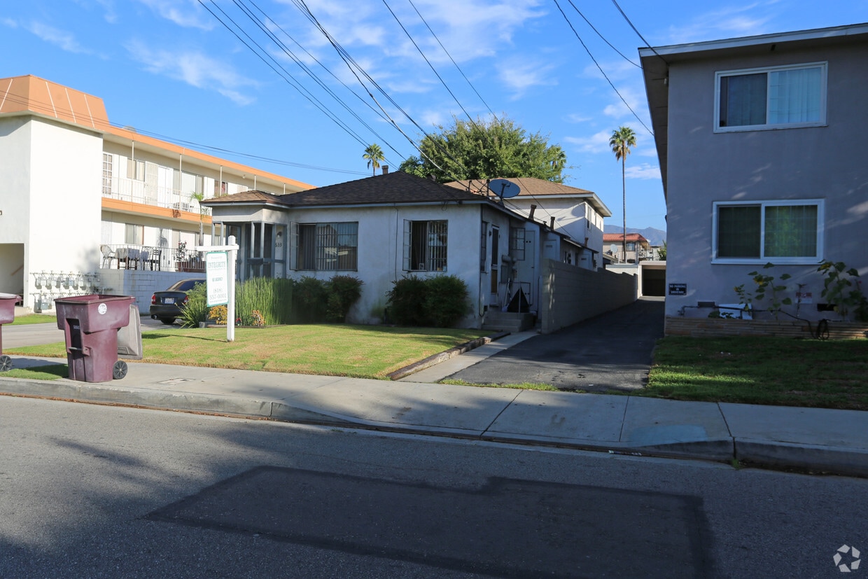 Building Photo - 633 E Windsor Rd