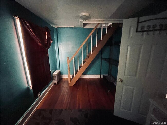 Building Photo - 276 Benson Ave