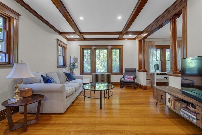 Building Photo - 23 Stetson St