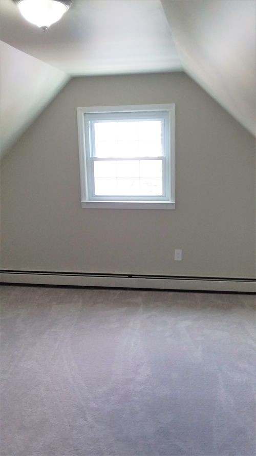 Building Photo - 123 2nd St
