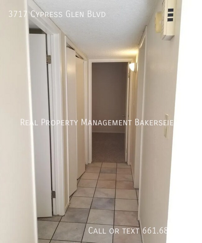 Foto del edificio - 3717 Cypress Glen Blvd