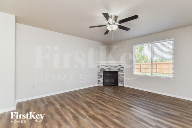 Foto del edificio - 7606 Sistine Ln