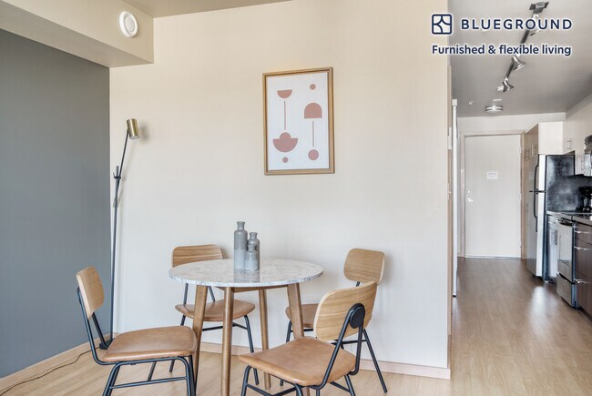 Foto del edificio - 708 6th Ave N