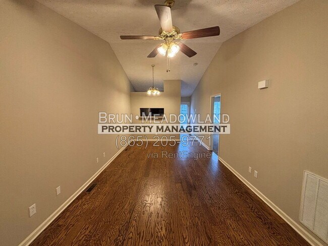 Building Photo - 820 Calypso Way
