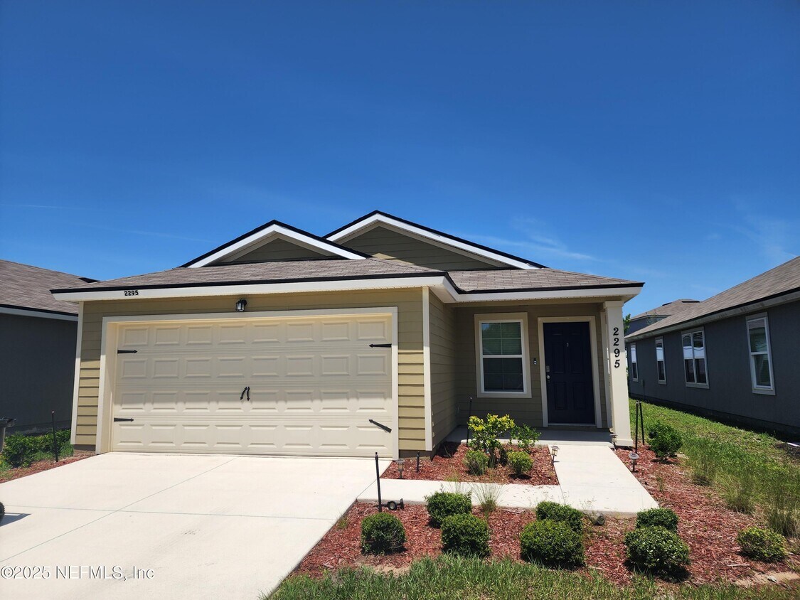 Foto principal - 2295 Falling Star Ln
