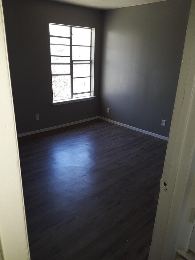 Foto principal - 1201 Briarwood Ave