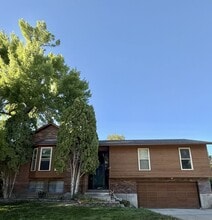 Building Photo - 586 4000 S