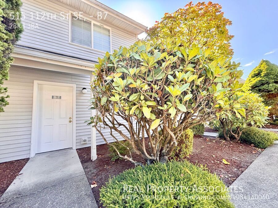 Foto principal - 515 112th St SE