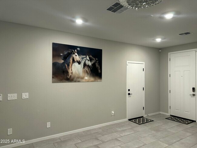 Building Photo - 4839 S Ferric