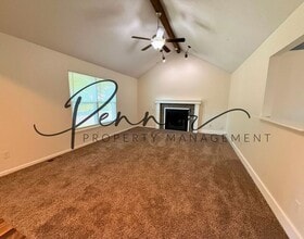 Building Photo - 505 SE Mt Vernon Dr