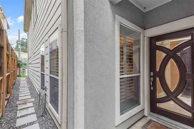 Building Photo - 5005 Gibson St