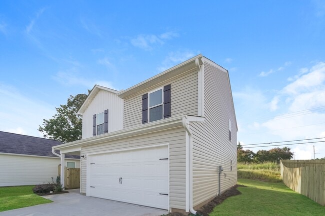 Building Photo - 688 Farmstead Trail