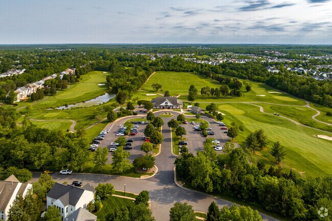 Immerse yourself in breathtaking views from South Riding Golf Club.