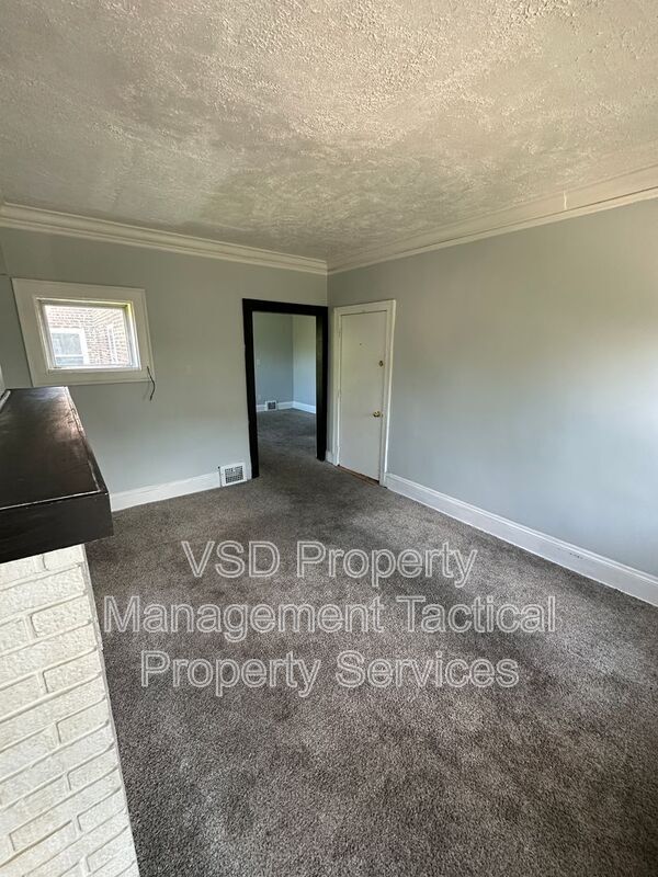 Foto del edificio - 3281 E 143rd St