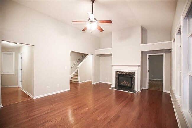 Building Photo - 948 Harvest Brook Dr NE