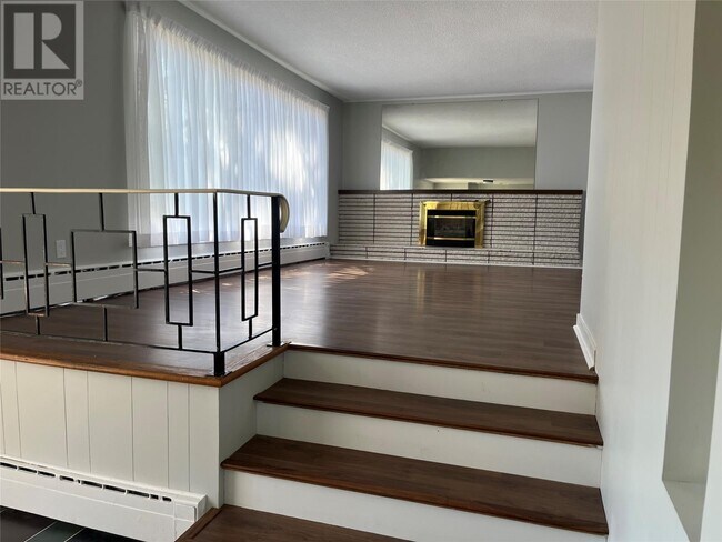 Photo du bâtiment - 37 Warren Pl