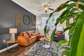 Building Photo - 9781 Magnolia Blossom Dr