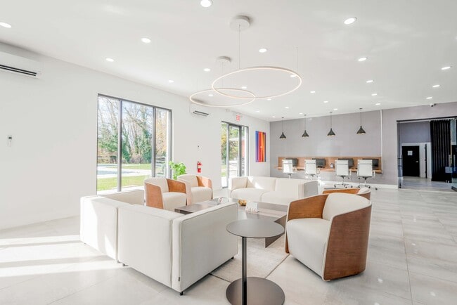 Building Photo - Milbrook Park Apartments