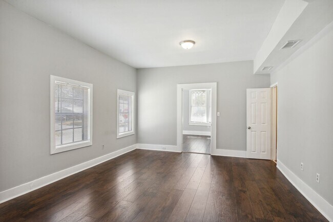 Foto del edificio - Large 3BR/2.5BA Two Story House Near Downtown Savannah