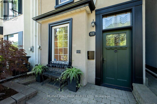 Photo du bâtiment - 101 Pears Ave.