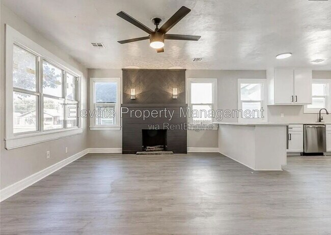 Foto del edificio - 835 W Eubanks St