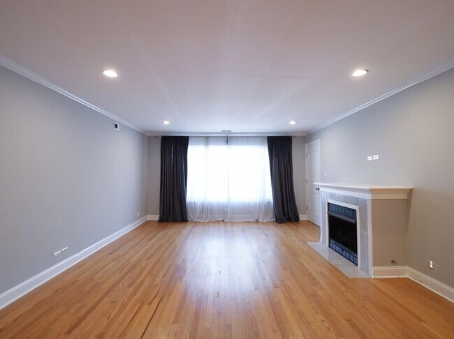 Foto del edificio - 6821 N Wolcott Ave