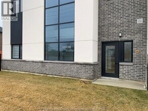 Building Photo - 4400 Laurier Pkwy