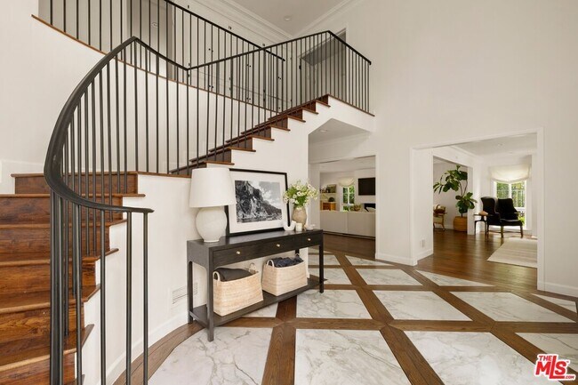 Foto del edificio - 2878 Royston Pl