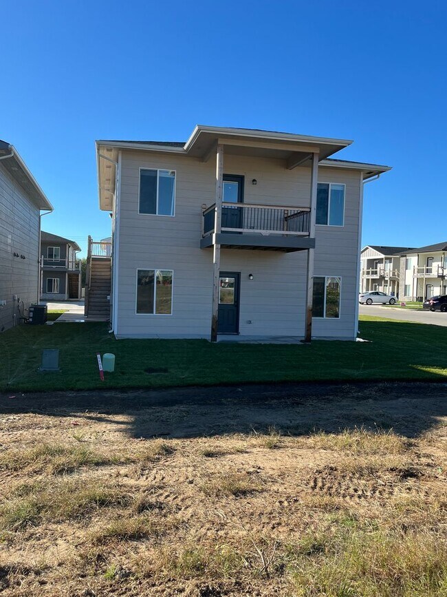 Foto del edificio - 5417 N Gray Dr