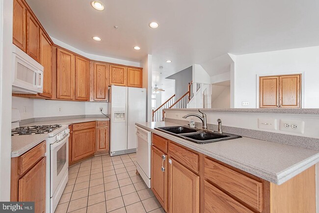 Building Photo - 10229 Brighton Ridge Way