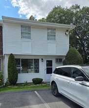Building Photo - 945 Riverside Dr