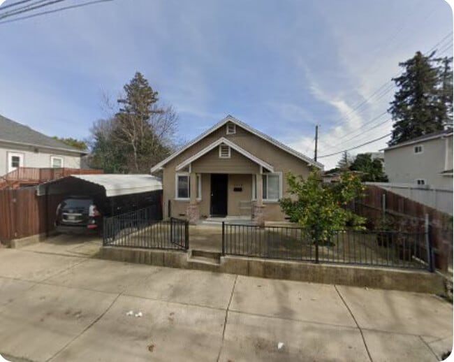 Photo - 2531 39th St House