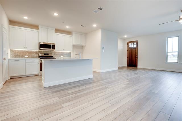 Foto del edificio - 13027 Makers Dr