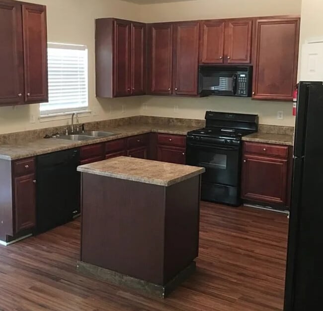 Foto del edificio - 2713 Elkmont Ridge SW