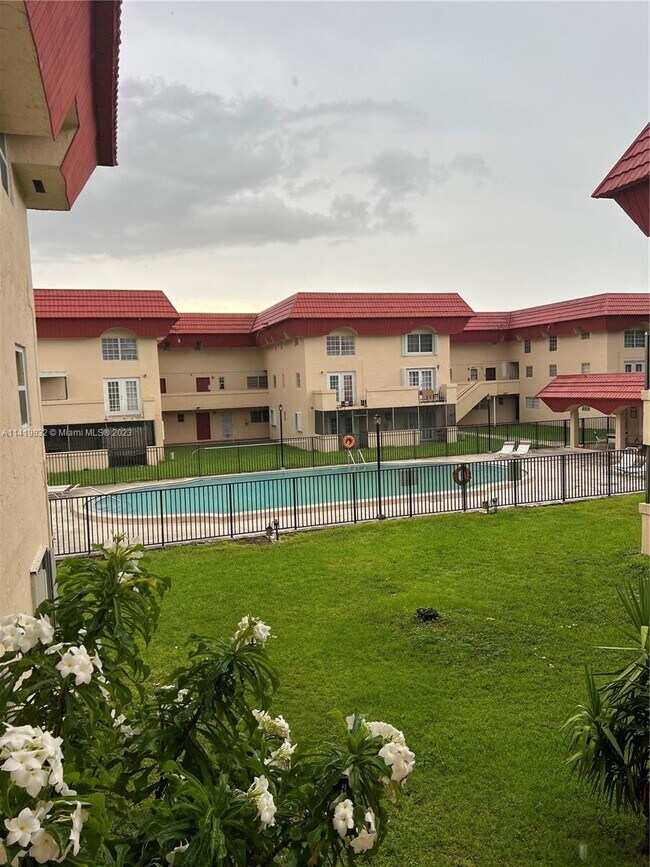 10903 N Kendall Dr Unit 216, Miami, FL 33186 Condo for Rent in Miami