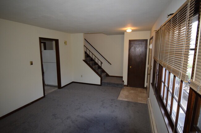 Building Photo - 34 Granite Dr