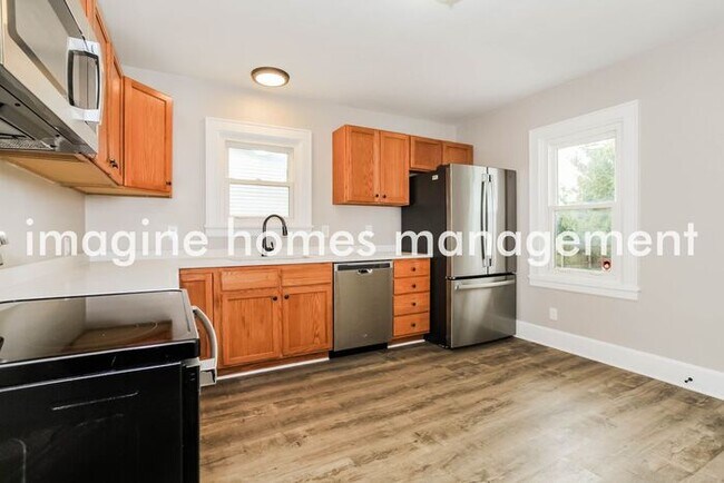 Building Photo - 1275 Columbus Avenue