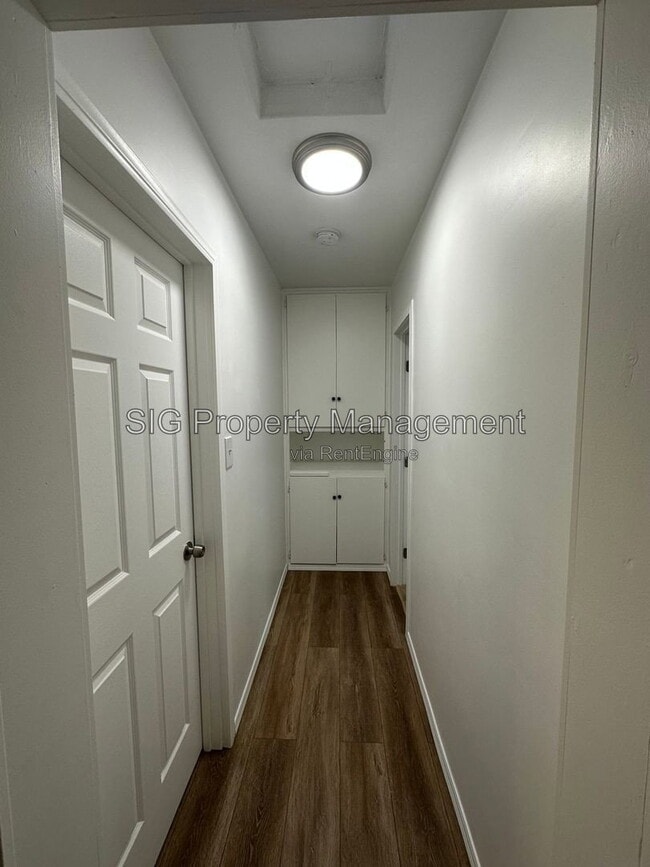 Building Photo - 13226 Maclay St