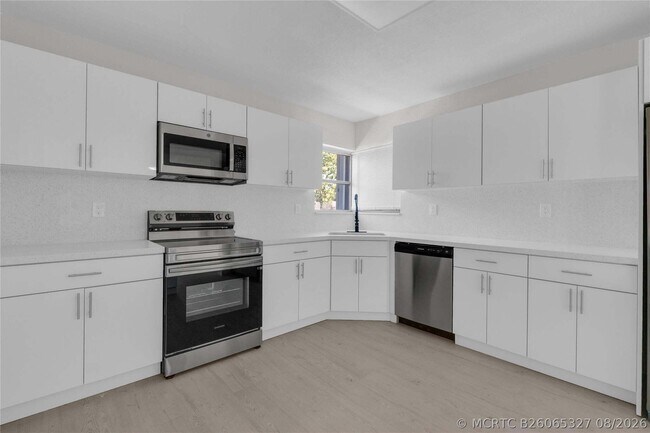 Foto del edificio - 200 NW 33rd Terrace